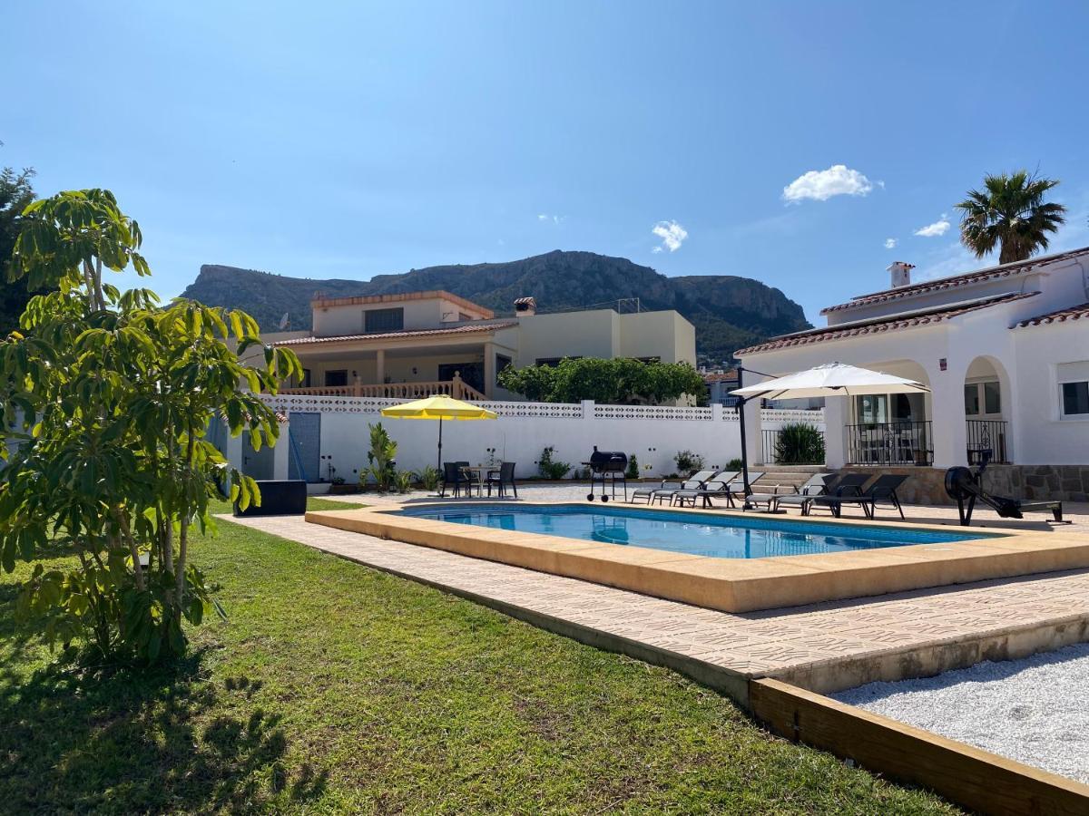 Villa Con Piscina, Soleada, Tranquila Y Centrica Calpe Luaran gambar